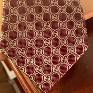 Gucci tie. Burgundy and gold.